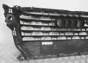 Grill gril atrapa audi Q2 81A 2016-2020 11