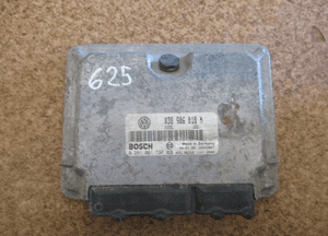KOMPUTER STEROWNIK SILNIKA VW PASSAT B5 038906018N 1