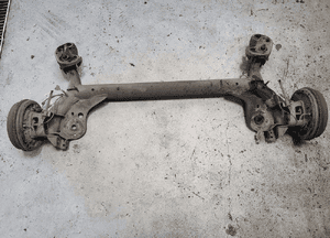 BELKA OŚ ZAWIESZENIE BĘBNY tył tylna Ford B-Max BMax 1,0 EcoBoost 1