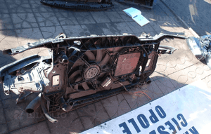 audi A4 B8 A5 pas przedni nr A40721 WYSYŁKA 4