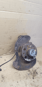 Zwrotnica lewy przód przednia lewa Mercedes W209 W203 2