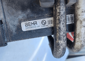 Bmw X6 E71 X5 E71 4.4 V8 chłodnica oleju 7585286 7180626 5