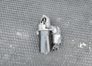 Rozrusznik 06E911023C 0001108405 1005831420 BOSCH 2.4 3.2 FSI Audi A4 B7 A6 C5 VW 18