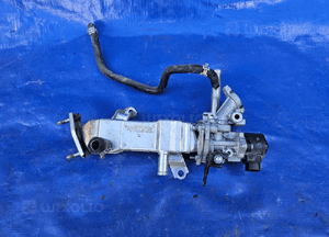 Toyota Prius auris 1.8 H EGR chłodniczka 1
