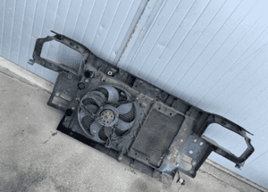VW polo 1.0/1.4 benzyna klima  pas przedni belka chłodnice wzmocnienie chłodnice zamek maski 9