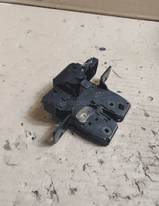 Zamek klapy tył renault modus clio iii megane ii 8200947699 2