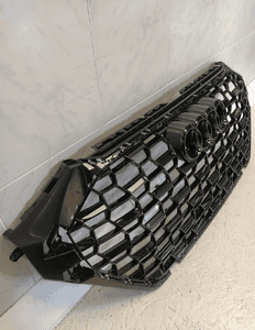 Audi rs Q3 grill atrapa chłodnicy osłona kamera oryginał 6