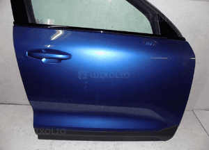 Volvo XC40 2021 drzwi prawe przód kompletne kolor 720 4