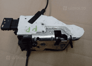 Citroen C4 Picasso I zamek drzwi przod prawy lub lewy 1