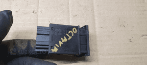 Przełącznik włącznik klapki wlewu paliwa Skoda Octavia I 1U0959633C 3