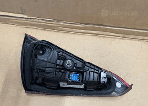 MERCEDES A 177 lampa  tył prawa mała w klapę  Europa led 2