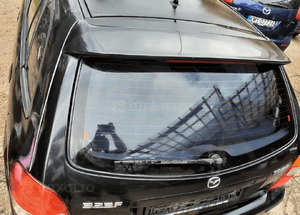 Mazda 323f bj 98-03 Klapa tylna tył z szyba 16W 4