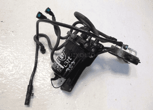 VOGUE L322 3.6 D OBUDOWA FILTRA PALIWA CHŁODNICZKA 4