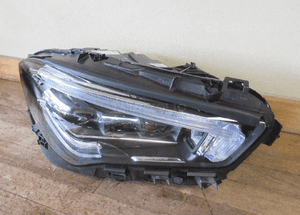 Lampa przód przednia prawa mercedes cla W118 X118 C118 full led 2019- 6