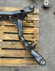 AUDI A6 C7 BELKA ZWIESZENIA TYŁ TYLNA 4G0505235P 4G0511305M 6