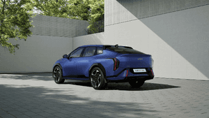 Kia EV4 - nowy elektryk w dwoch nadwoziach i jakie czesci wymagaja Kia EV