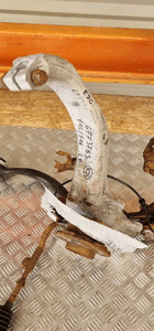 BMW X5 F15 X6 F16 ZWROTNICA AMORTYZATOR LEWY PRZÓD PRZEDNI 6773783 6851747 7