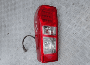 Isuzu d-max 2020 lampa tylna lewa radom 1