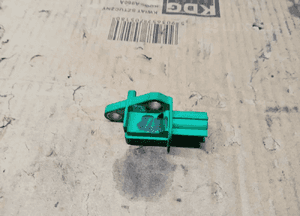 Czujnik sensor uderzeniowy Audi A6 C6 1K0909606 1
