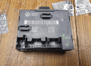 Komputer 8K0959793 C A H D 8K0959792 C A H D 8K0959795 A C 8K0959794 A Sterownik Modul Szyb Szyby Drzwi Audi A4 B8 A5 8T 22