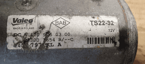 Rozrusznik starter silnika Renault Laguna III 2.0 DCI 233002654R 6