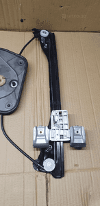 Mechanizm podnośnik szyby prawy przód Skoda Roomster 5J7837402A 2