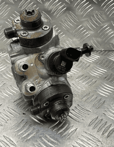 BMW E71 E81 E91 F11 UKŁAD PALIWOWY WTRYSKI LISTWA POMPA 7805428 7800124 12