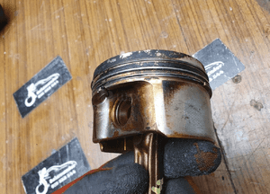 Tłok Tłoki BHS 06BA Korbowód Korba Panewki 2.0 ALT 20V Audi A4 B6 A6 C5 VW 22