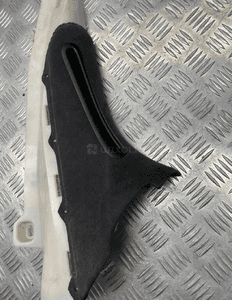 Mercedes W221 poszycie osłona słupka lewy tył alcantara A2216903725 2
