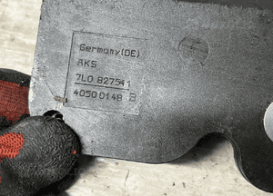 Porsche Cayenne I zamek dociąg klapy bagażnika 7L0827511 6