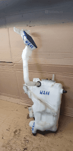 Zbiorniczek spryskiwaczy pompki Mercedes E-Klasa W211 2118600464 2118602760 1