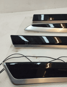 Bmw F10 F11 listwy ozdobne led 2