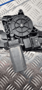 Bmw X1 F48 podnośnik szyby prawy przód 7349514 6