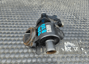 Termostat 06B121111K Obudowa Czujnik Krociec 1.8 T 2.0 ALT Audi A4 B6 B7 A6 C5 VW 4