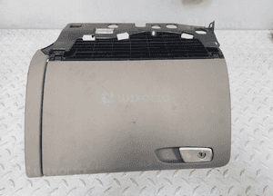 AUDI A4 B8 SCHOWEK PASAŻERA BEŻOWY SZARY 1