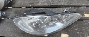 . PRZOD PRZEDNIA LAMPA PRAWA PEUGEOT 206 1