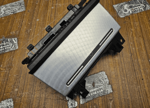 Popielniczka 2 DIN 8E0857951J 03S Klapka Wklad Carbon Srebrna Rybia Luska Audi A4 B6 B7 12