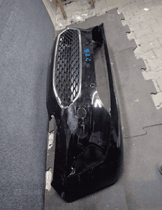 Zderzak przód ford fiesta MK8 3