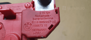 Klema plusowa bezpieczniki pirotechniczny BMW 3 E91 6982227 6988974 9