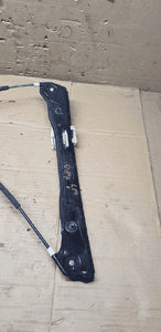 Mechanizm podnośnik szyby lewy przód BMW 1 E87 7067795S 7138465E 6927027 2