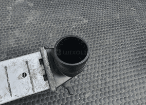 Intercooler 8E0145805AA Chłodnica Powietrza Lewy Lewa 2.0 TDI AUDI A4 B7 11