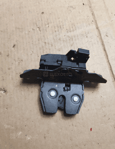 Zamek klapy tył opel astra j nr 13581023 3