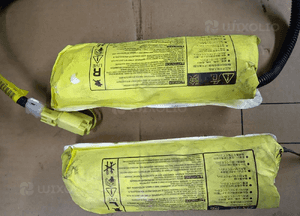 Toyota Avensis T25 dpoduszka airbag w fotel prawy lewy