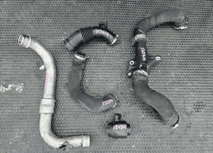Przewod Turbiny Intercooler Chlodnicy Powietrza Filtr Rura Krociec Waz 2.7 3.0 TDI V6 Audi A4 B8 A5 Q5 1