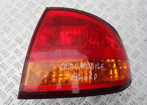 LAMPA PRAWY TYŁ OLDSMOBILE ALERO RADOM