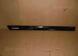 LISTWA DRZWI PRAWY TYL AUDI A3 8P S-LINE 1