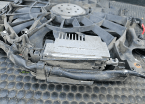 Obudowa Wentylator Wiatrak Chlodnicy Modul Sterownik Wentylatora 2.0 ALT FSI AUDI A4 B6 12