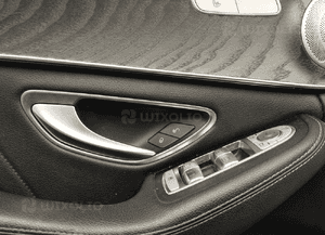 Mercedes W205 boczek lewy przód 8