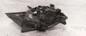 Przod przednia lampa lewa toyota auris E15 6