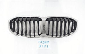 BMW 1 F40 2019- GRILL ATRAPA NERKI ZDERZAK PRZÓD 7450957 1
